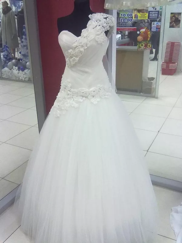 Свадебное платье продажа.